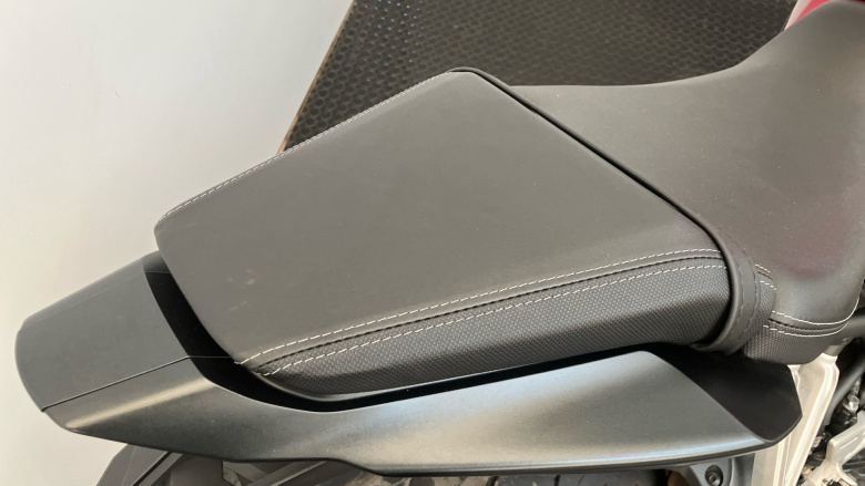 Honda CB650R E-Clutch (24MY)